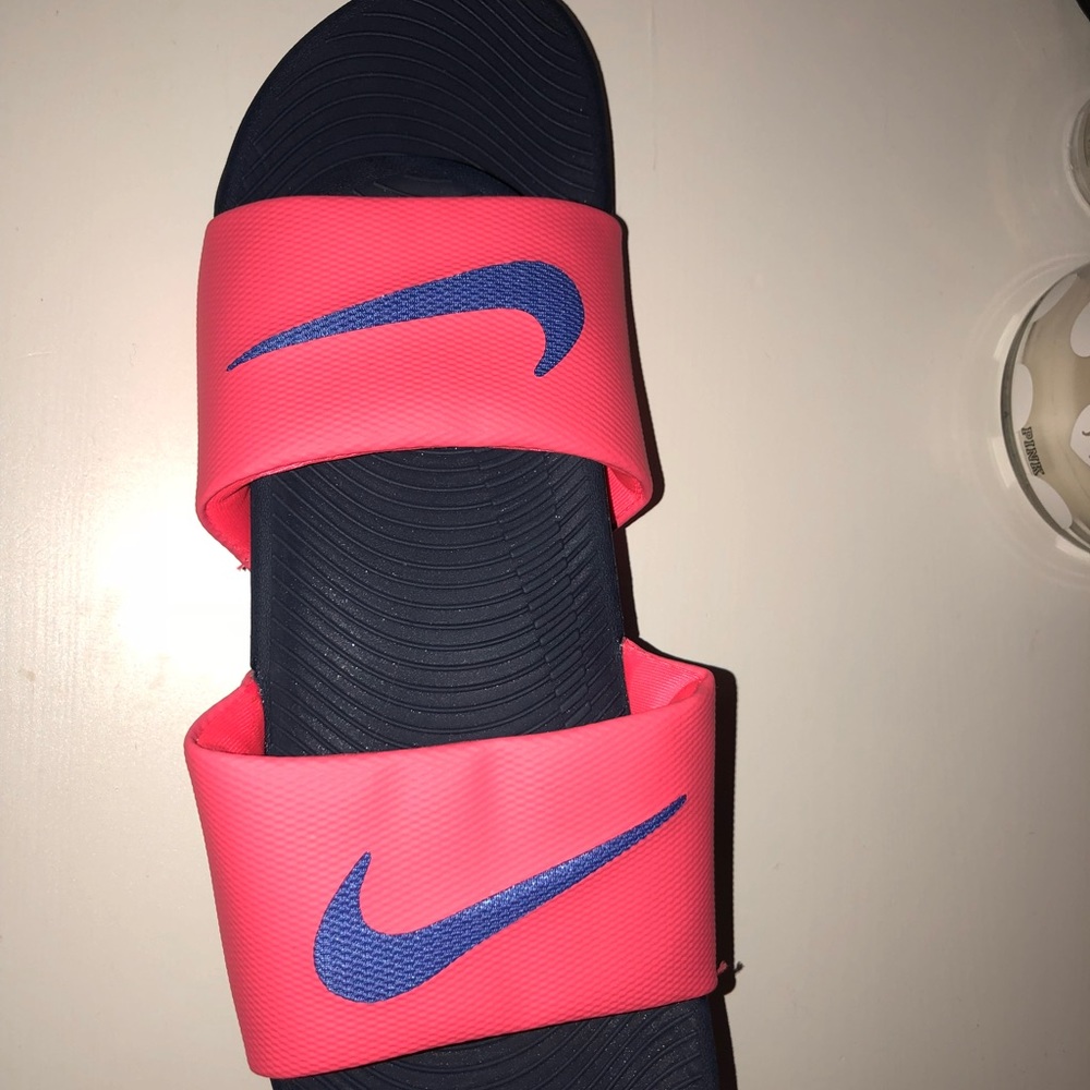 Nike slides